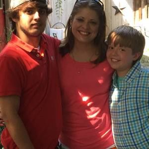 Meet your Posher, Lisa